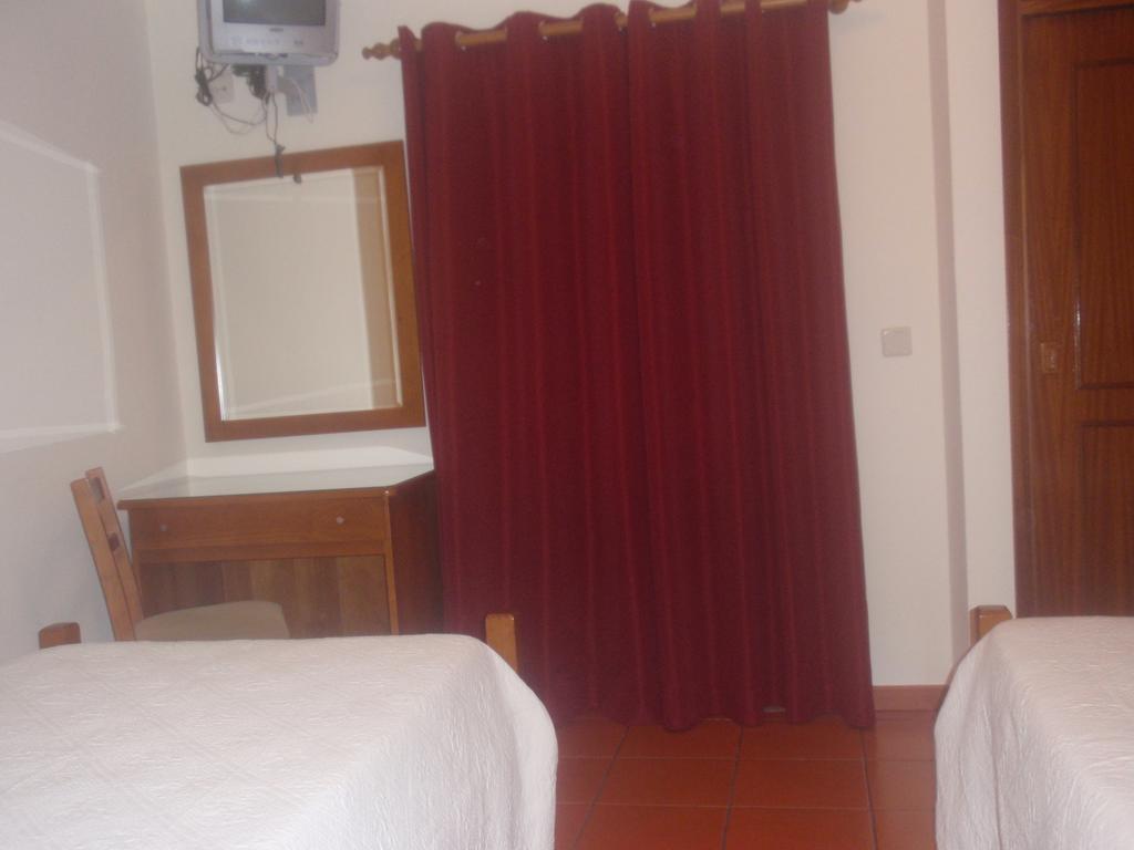 Residencial Idalio Hotel Odemira Værelse billede